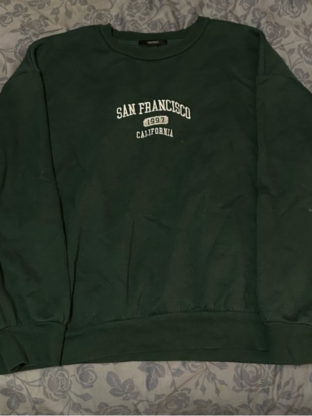 Forever 21 Forest Green 'San Francisco 1997' Crewneck Sweatshirt